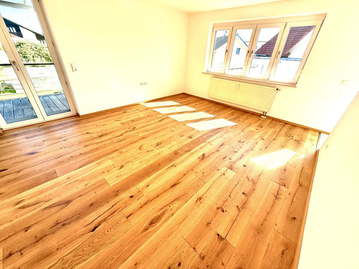 Ihr Wohnzimmer gen Balkon
