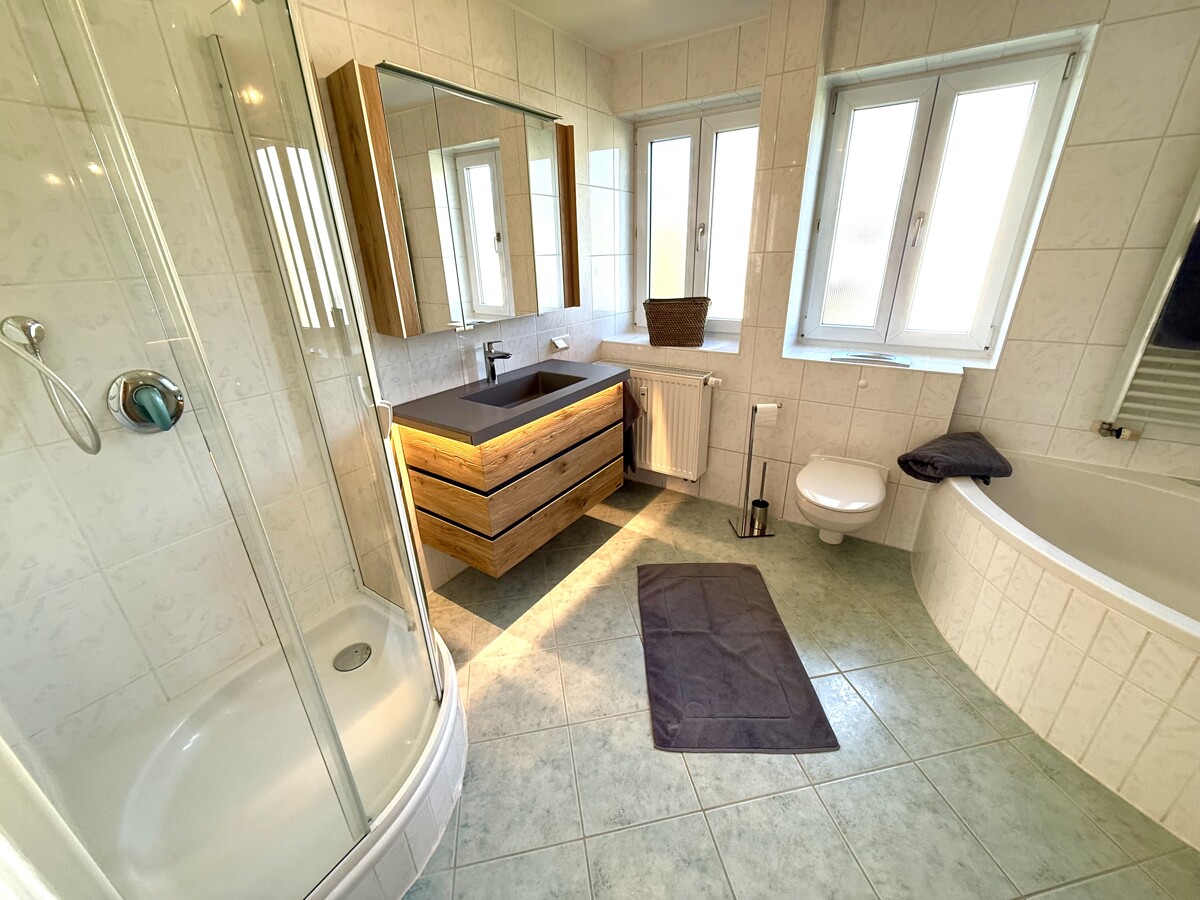 Ihr Badezimmer mit separater Dusche