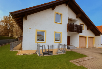 Großzügige 4,5-Zimmer Wohnung zur Miete in Neutraubling, 93073 Neutraubling, Dachgeschosswohnung