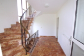Treppenhaus - | Geräumig wie ein Haus! | – Sonnige 4 Zimmer Erdgeschosswohnung mit Garten