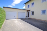Garage links - | Geräumig wie ein Haus! | – Sonnige 4 Zimmer Erdgeschosswohnung mit Garten