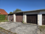 Garage - Wohnen auf einer Ebene: Bungalow mit Garten