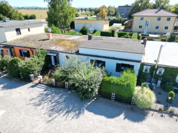 Wohnen auf einer Ebene: Bungalow mit Garten, 94060 Pocking, Bungalow
