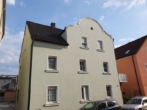 Ansicht Straßenseite - Vier gewinnt: Mehrfamilienhaus in zentraler Lage – die Altstadt ganz nah!