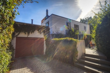 Rarität im Inner(st)en Westen – Moderne trifft auf Tradition, 93047 Regensburg, Reiheneckhaus