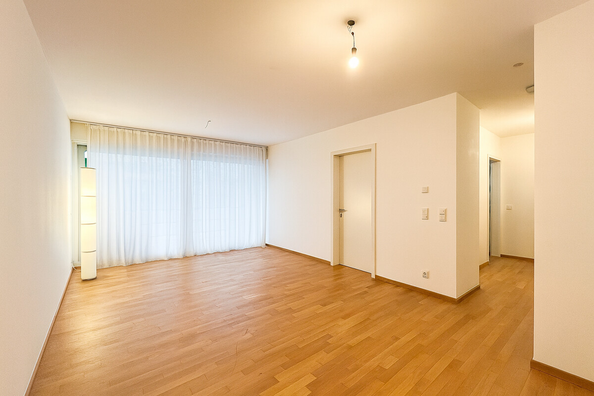 Wohnzimmer und Gang