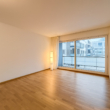 Wohnzimmer - Zentral gelegene 3 Zimmer Wohnung mit Balkon und Einbauküche