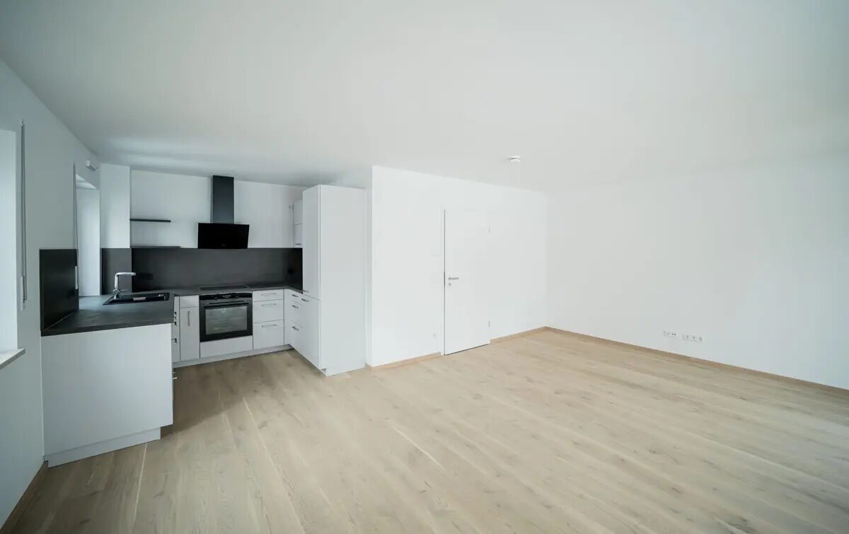Erstbezug im Neubau: Energieeffizientes, modernes Wohnen mit hochweriger Einbauküche und Terrasse - Photo 3