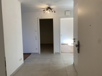 Sofort bezugsfertige 3-Zimmer-Wohnung – ideal für Eigennutzer und Kapitalanleger, 84088 Neufahrn in Niederbayern, Erdgeschosswohnung