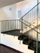 Treppenhaus - Ihr Kapital in WEICHS! sehr gut vermietetes 1-Zimmer App incl. überdachten Stellplatz in optimaler Lage