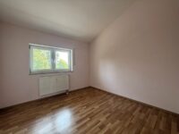 Büro/-Kinderzimmer DG