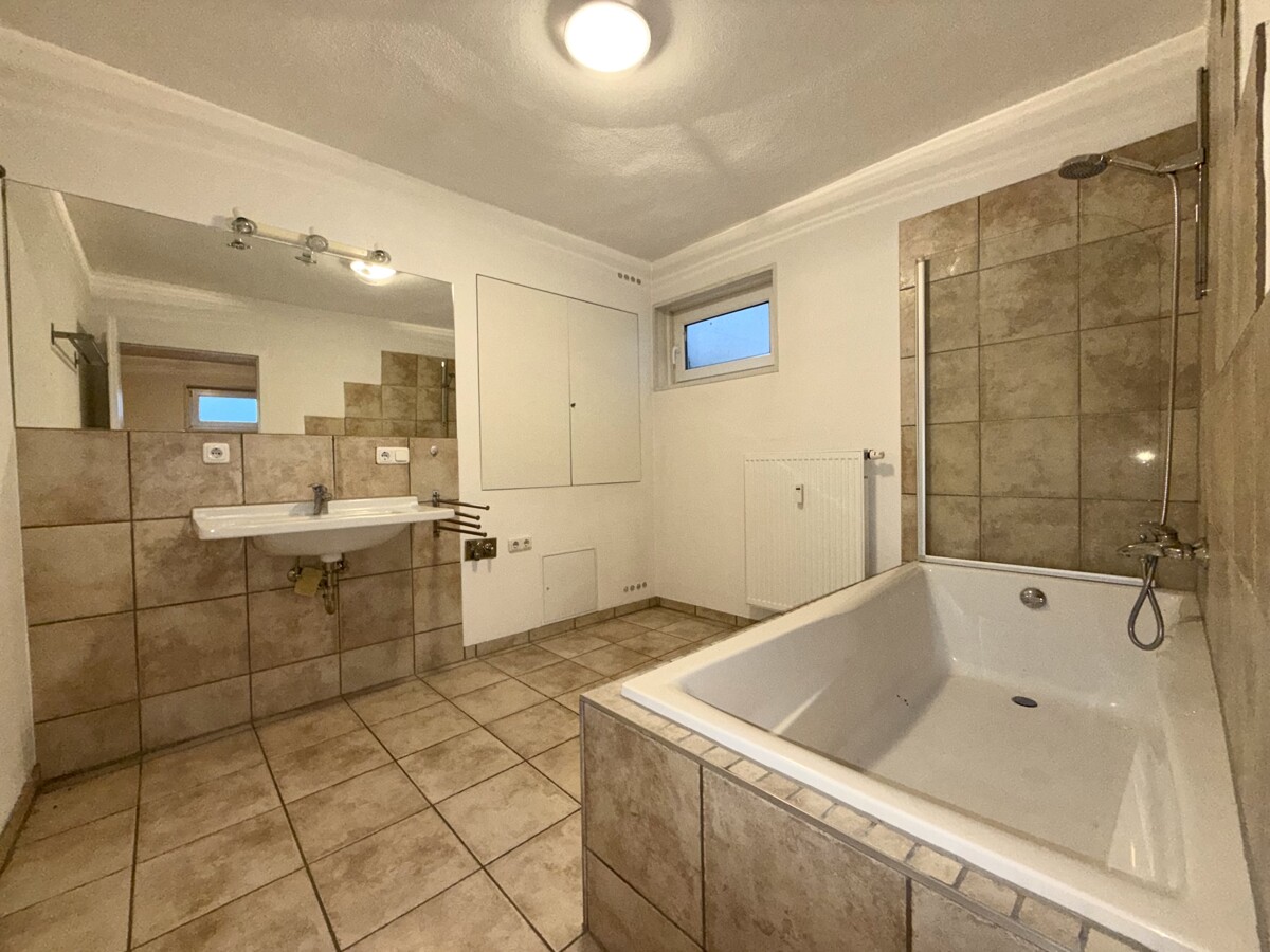 Badezimmer KG
