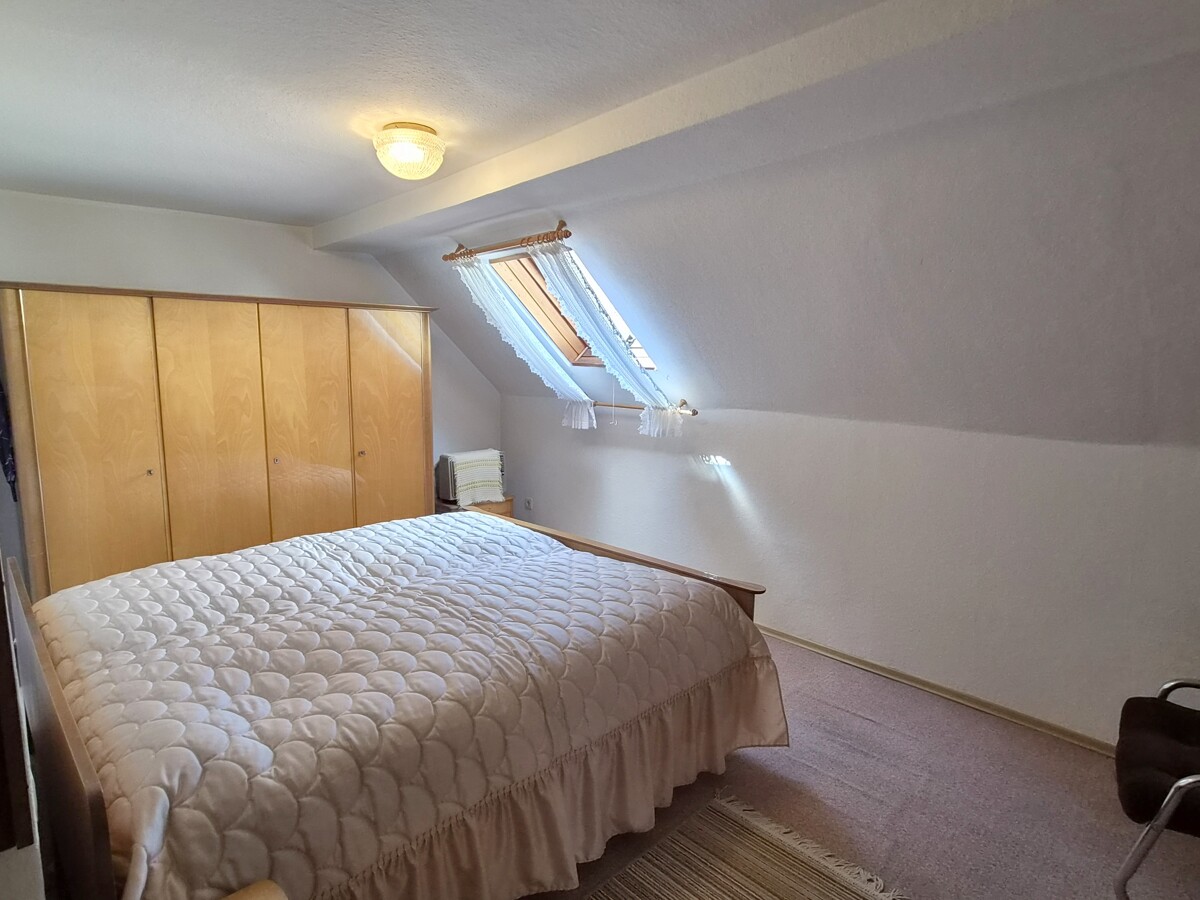 Schlafzimmer 2