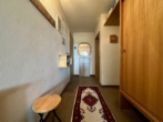 Flur und Gaderobennische - Ferienidylle oder Hauptwohnsitz – 2-Zi.-Wohnung mit Südbalkon und Panoramablick im Bayerischen Wald