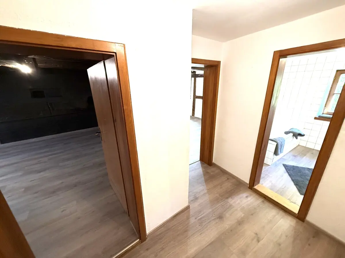 Ihre 3 Zimmer Wohnung im 1. Obergeschoss - Ihre Diele gen Wohnen, Schlafen & Bad