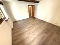 In Ihrem Schlafzimmer gen Diele