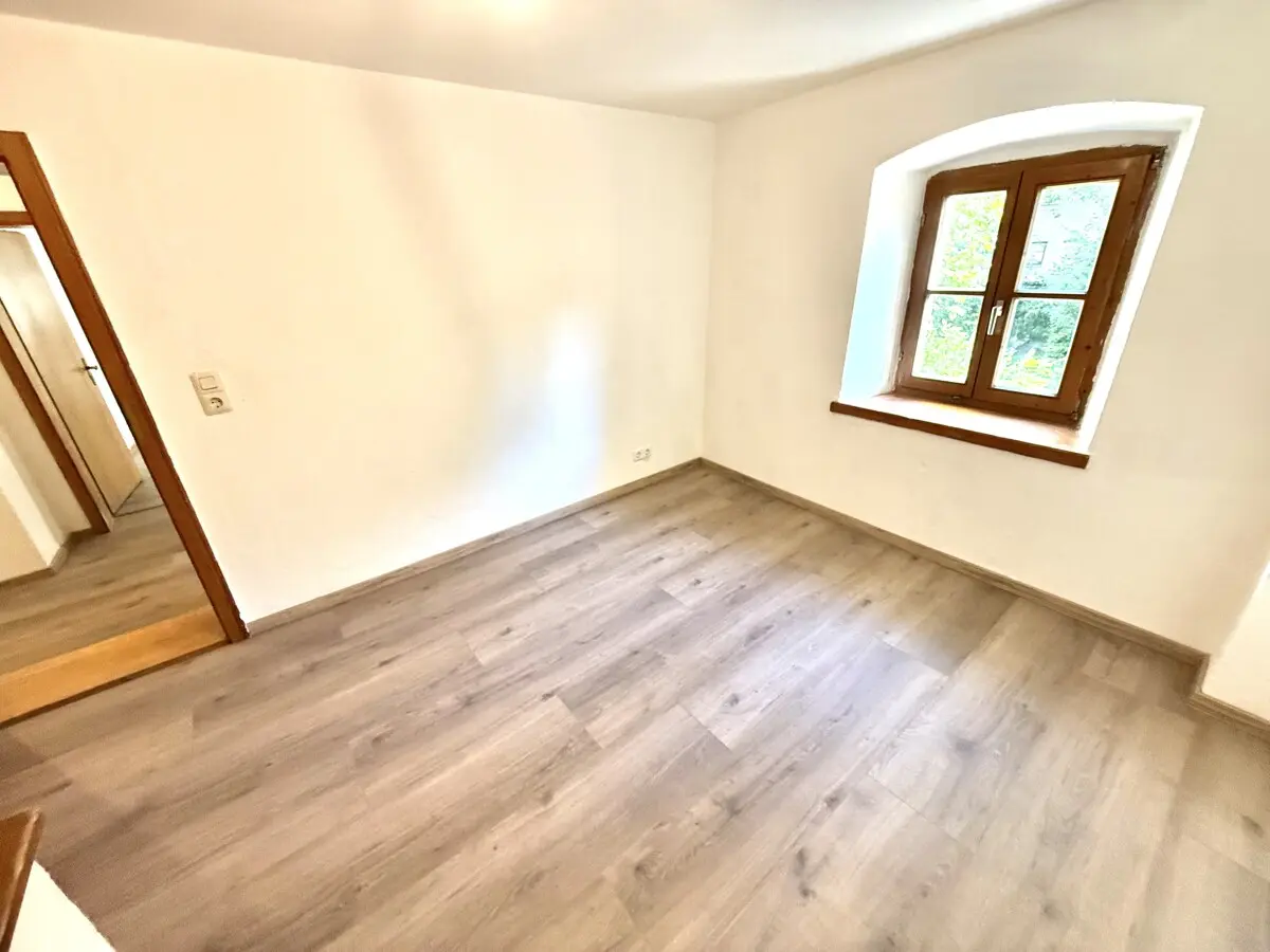 In Ihrem Arbeitszimmer gen Garten