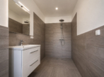 Badezimmer 2