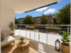 Balkon KI Möbliert