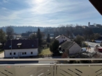 Blick vom Balkon - Zweifamilienhaus in Deuerling, mit schöner Aussicht zum Kaufen