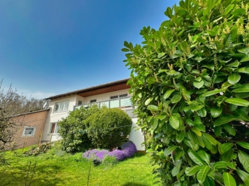 Understatement!, 93197 Zeitlarn, Etagenwohnung