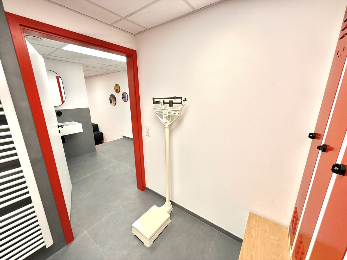 Aus Ihrer Personal Umkleide gen Personalraum