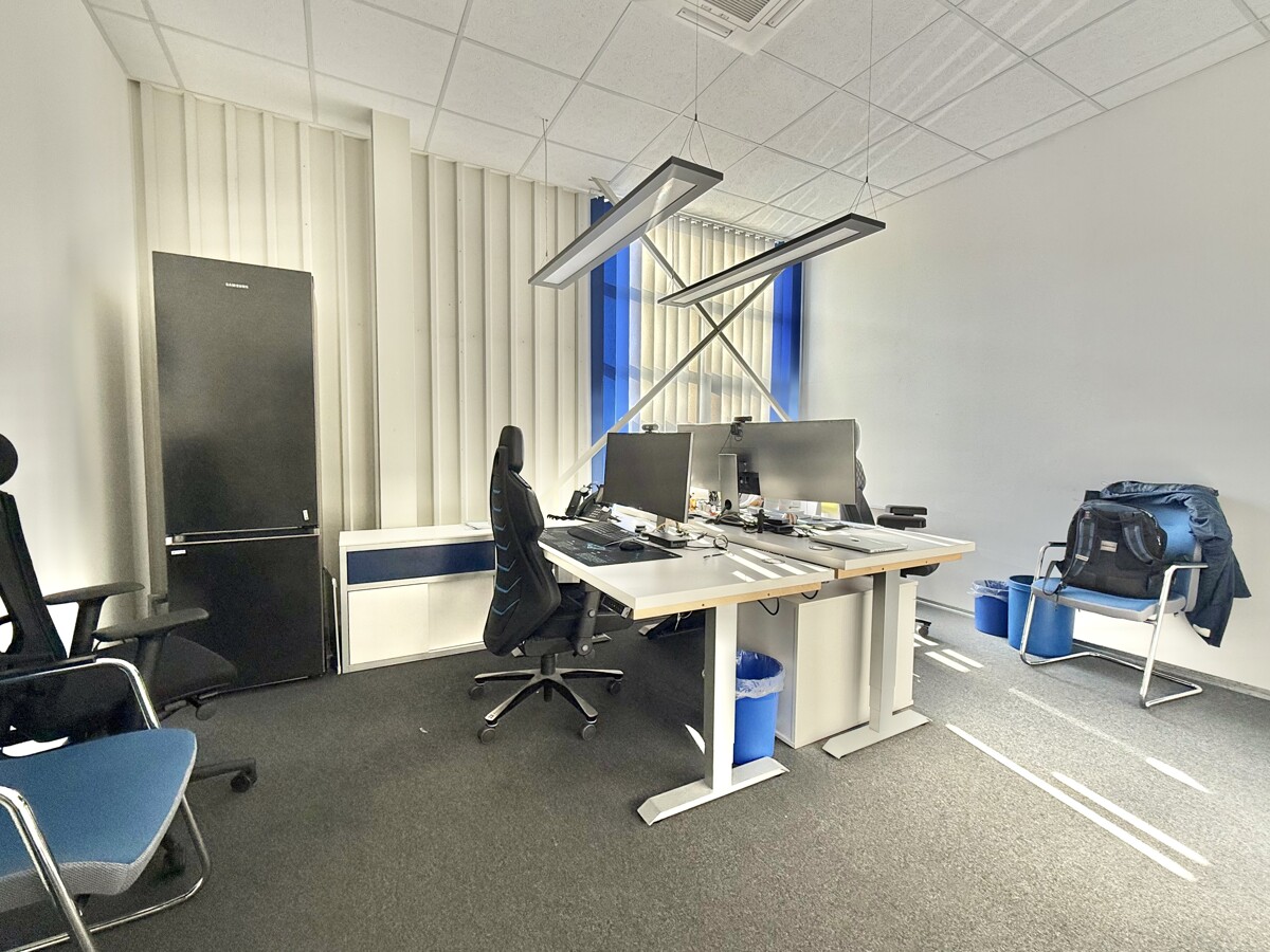 Büro 1