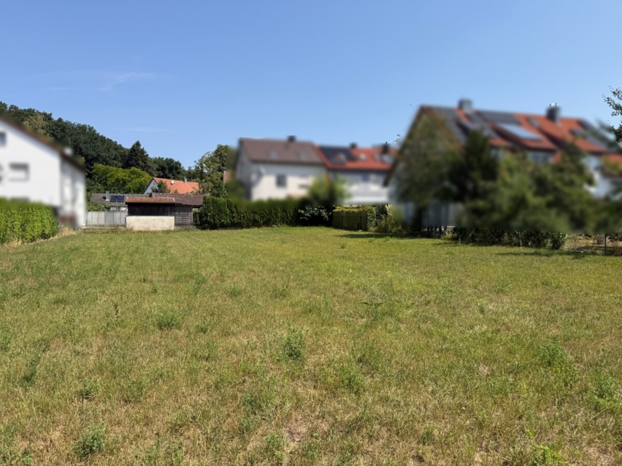 Grundstück