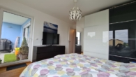 Bild - Wer sucht der findet – neuwertige 4 Zi. Whg. mit Balkon, EBK, 2 TG´s, Kfw 70 uvm.