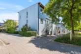 3 REH Burgweinting - Attraktives Reiheneckhaus mit schöner Terrasse und Gartenanteil!