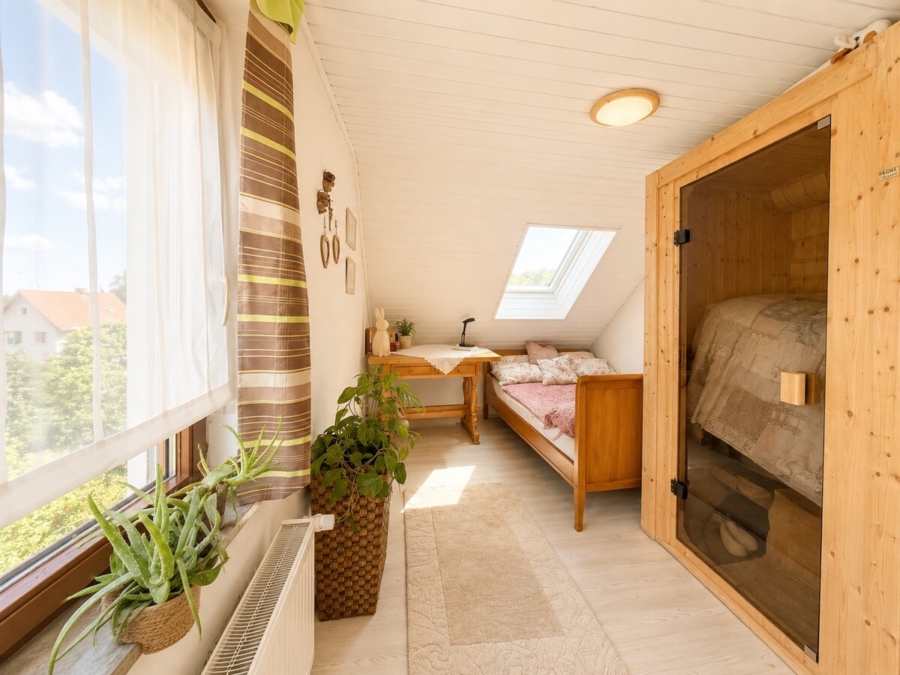 Schlafzimmer 2 DG