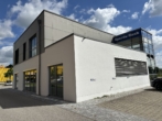Seitenansicht - Moderne Gewerbefläche in Landshut – ideal für Büro oder Praxis- empfangen, beraten, durchstarten!
