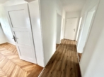 Ihre Diele gen Schlafzimmer & Kinder- oder Arbeitszimmer - Nimm Drei!