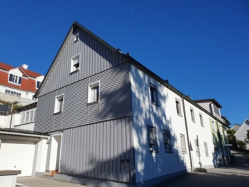 Aller guten Dinge sind drei: Mehrfamilienhaus mit Potential in zentraler Lage, 93133 Burglengenfeld, Mehrfamilienhaus