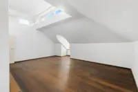 24 Wohnzimmer