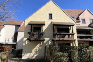 Die Gelegenheit! „Charmantes Reihenendhaus mit Terrasse & 2 Balkonen – Zentrale Lage in Schwandorf“, 92421 Schwandorf, Reiheneckhaus