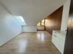 Zimmer 2 - Wohnen und Arbeiten – Große Wohnung mit separatem Büro oder Gästeapartment in Nittendorf!