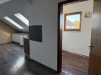 Büro/Abstellraum - Wohnen und Arbeiten – Große Wohnung mit separatem Büro oder Gästeapartment in Nittendorf!