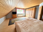 Schlafzimmer - Schön(berger) Blick! Einfamilienhaus in Wenzenbach!