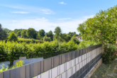 Aussicht - Familienfreundliches EFH mit großem Garten, Einliegerwohnung & Ausbaupotenzial – auf Erbpacht!
