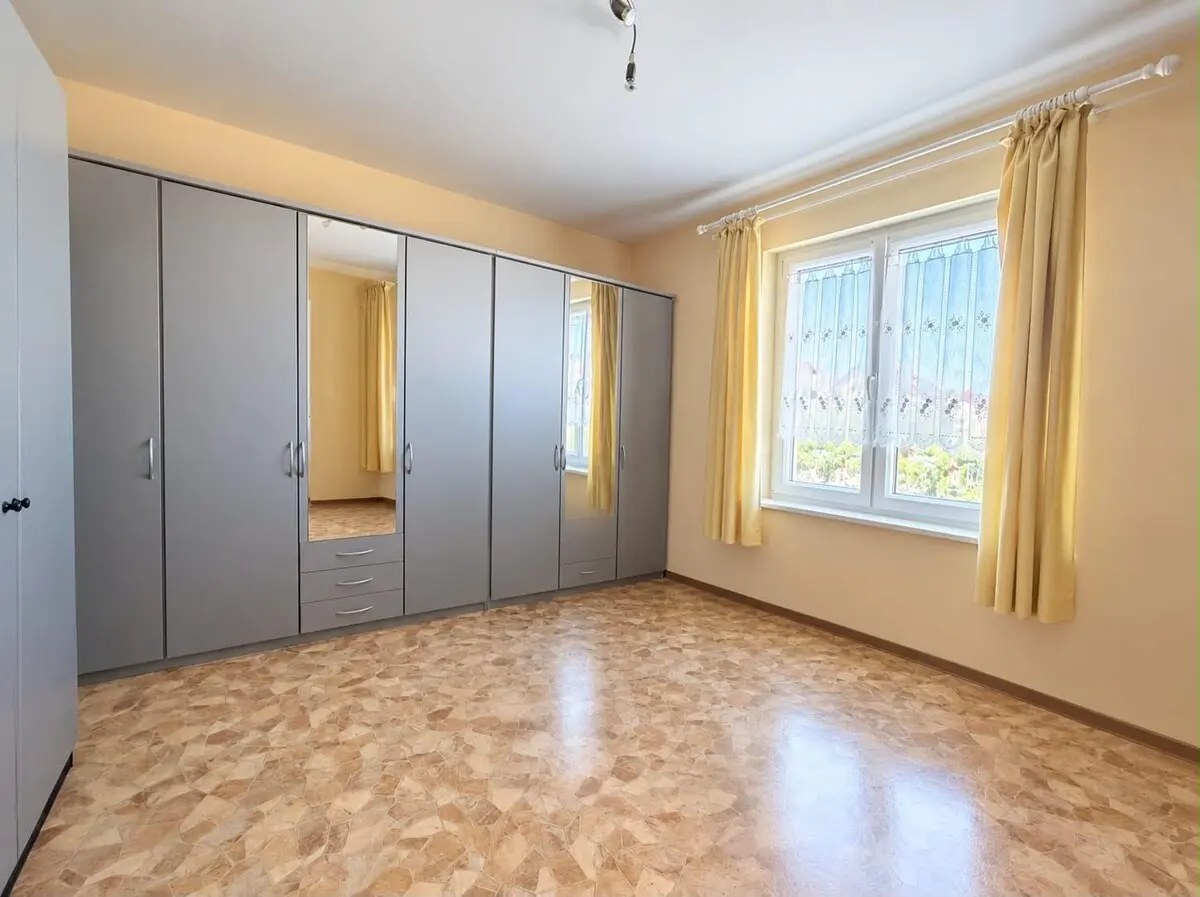 Ankleide- oder Kinderzimmer