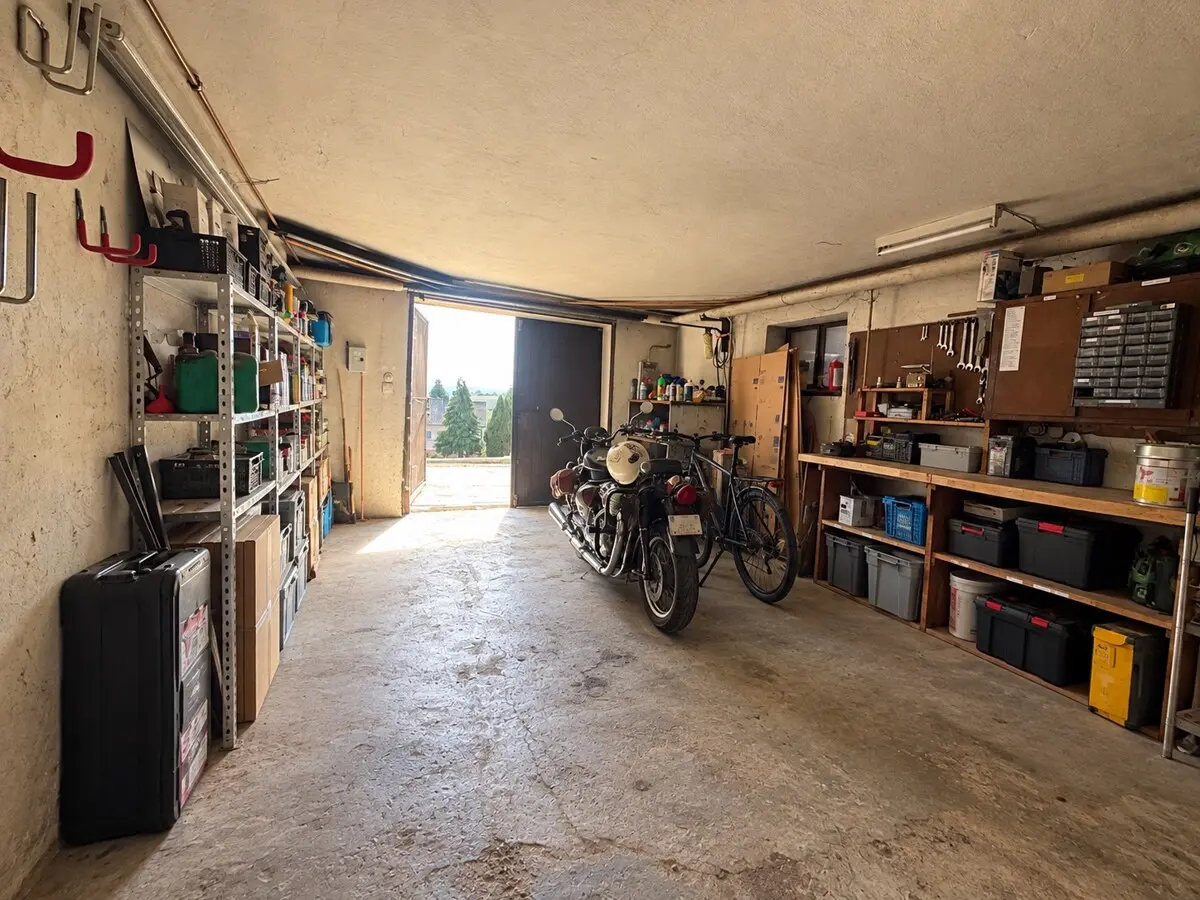 Garage