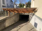 Tiefgarageneinfahrt - Die Gelegenheit – Großer Garten mit angeschlossener Wohnung! Frei!