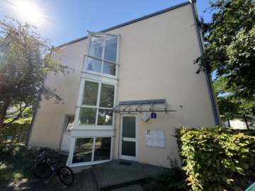 Zentral gelegen, ideal geschnitten! 2-Zimmer-Wohnung am Rennplatz, 93049 Regensburg, Etagenwohnung