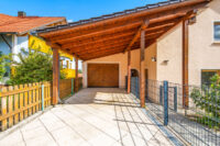 5 Garage mit Carport