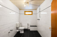 30 WC UG