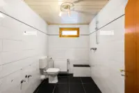 30 WC UG