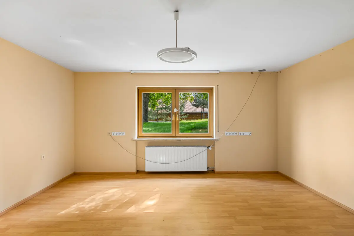 31 Arbeitszimmer UG