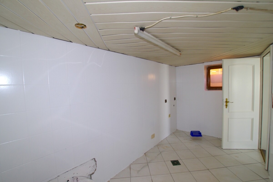 Abstellraum mit Option zum Badezimmer