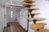 Treppe zum UG und Ausgang